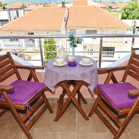 Apartment House Petar